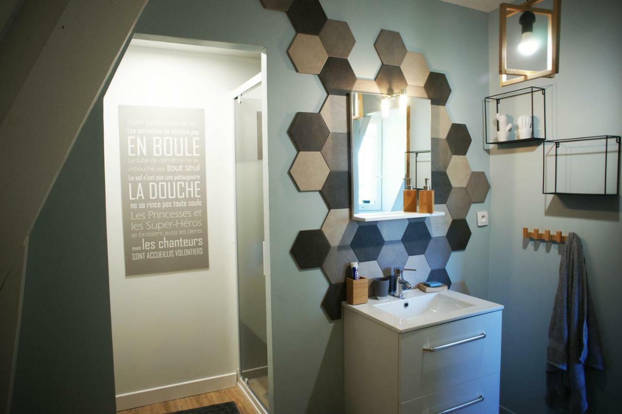 La maison d à côté Lacropte Extérieur photo